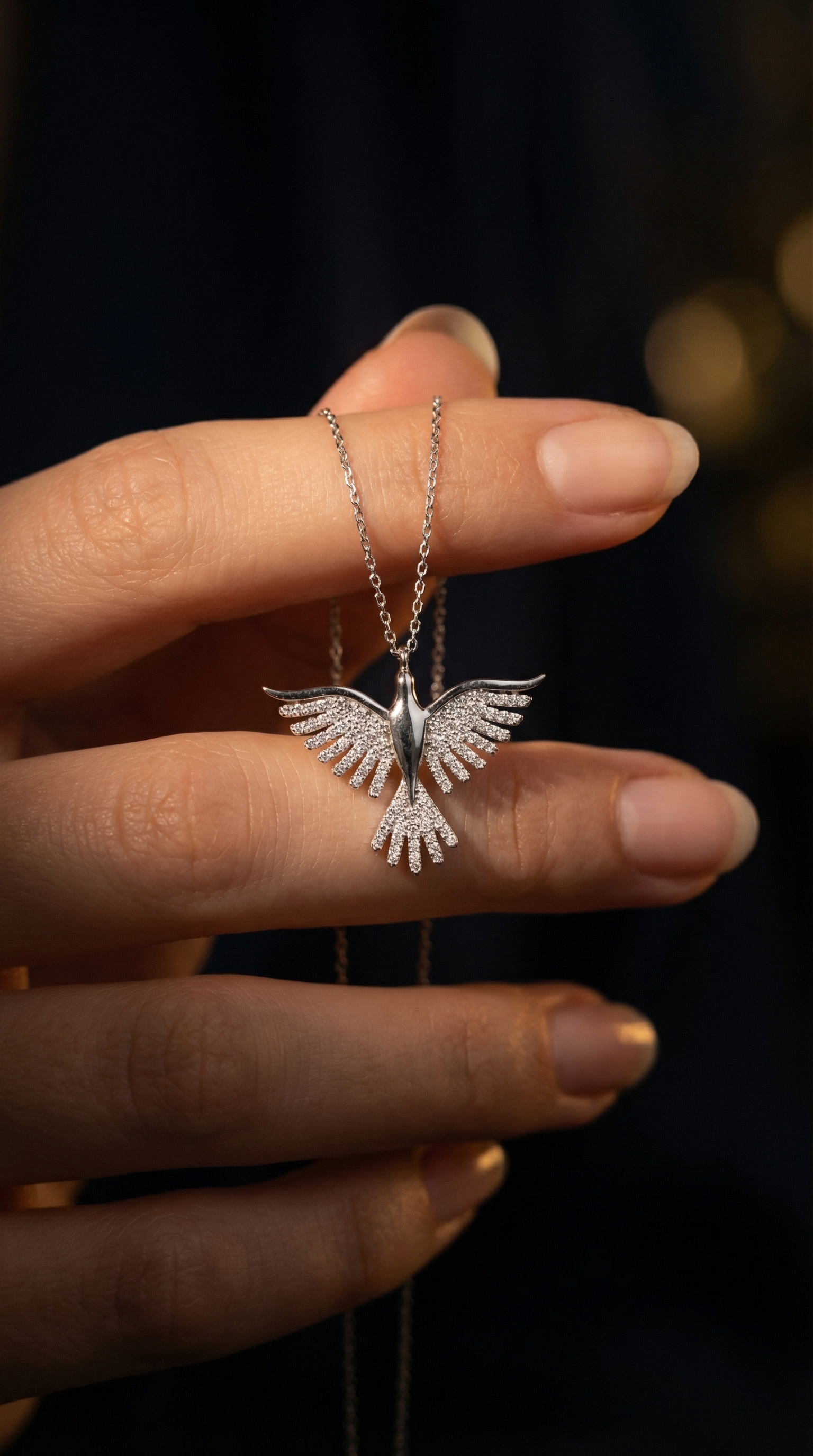 925 Ayar Gümüş Zirkon Taşlı Zümrüdüanka Kuşu Kolye – Özel Tasarım, Işıltılı Kadın Hediyelik Takı